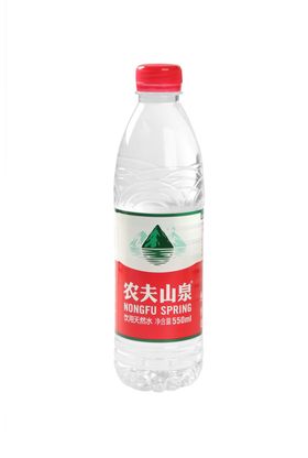 透明水瓶抠图矿泉水瓶