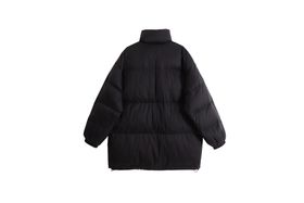 黑色羽绒服