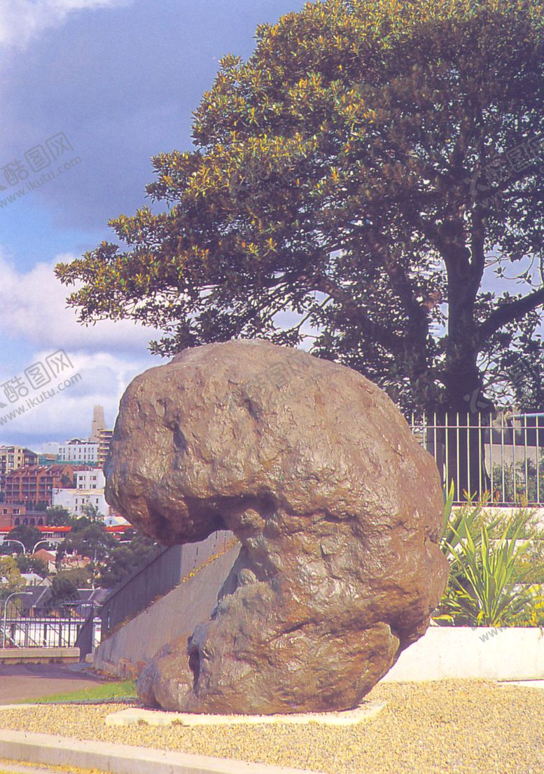 编号：18448009160713181326【酷图网】源文件下载-抽象雕塑