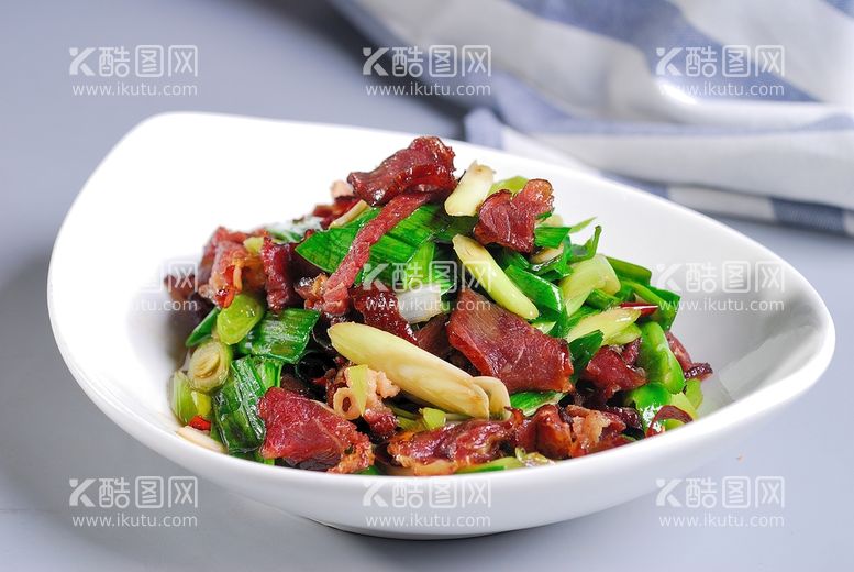 编号：89235411150203326189【酷图网】源文件下载-大蒜炒腊牛肉