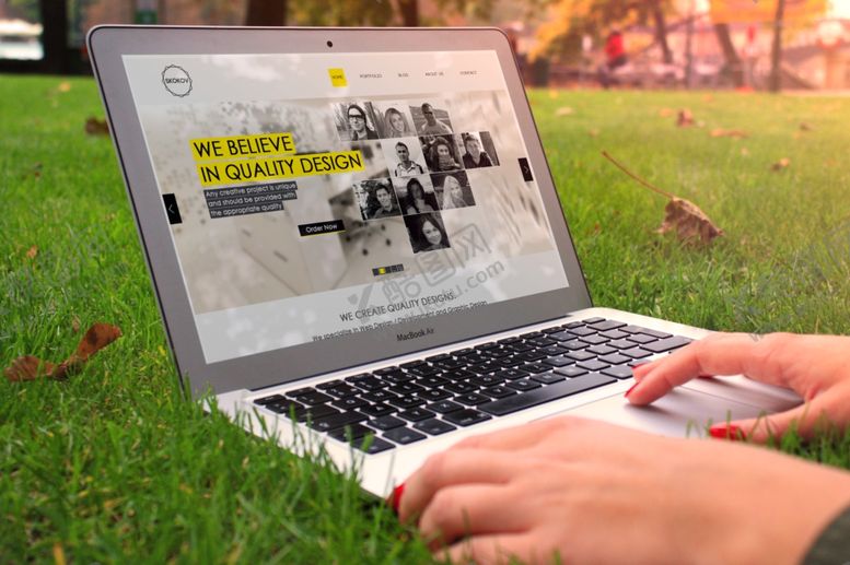 编号：36373910292313317140【酷图网】源文件下载-电脑样机