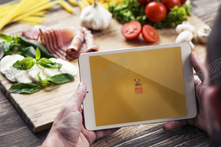 编号：77592809290159184071【酷图网】源文件下载-手机模型样机