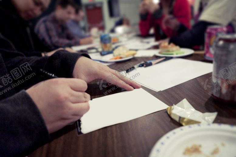 编号：34032509181325474368【酷图网】源文件下载-图纸应用场景样机