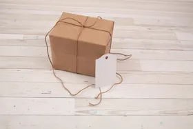 纸盒样机mockups礼品包装空白竖长