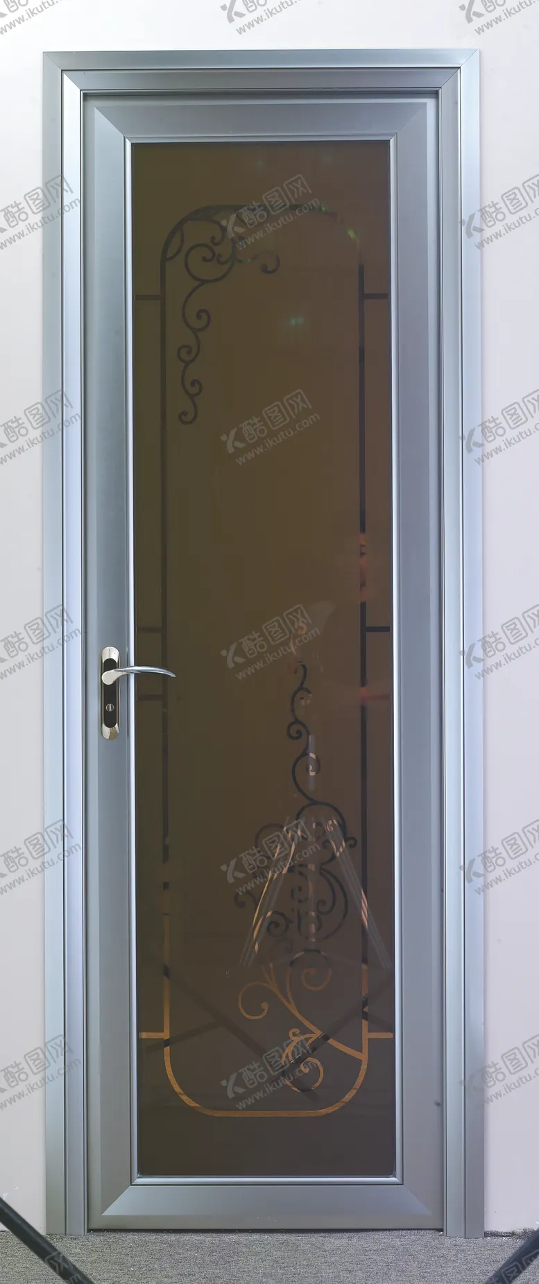 编号：90149507050331061677【酷图网】源文件下载-铝合金门拍照