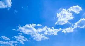 蓝天白云色空朵