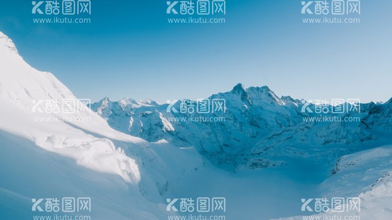 编号：86946402070347585072【酷图网】源文件下载-连绵的雪山