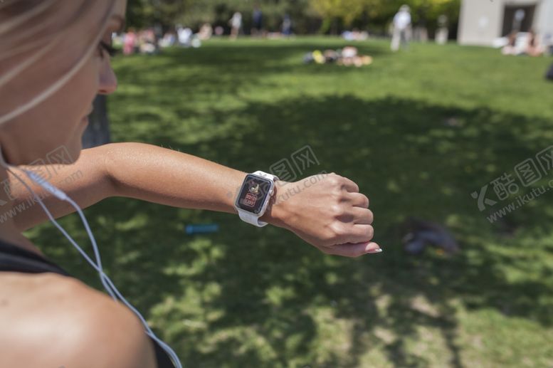 编号：41717910030930548944【酷图网】源文件下载-智能手表样机