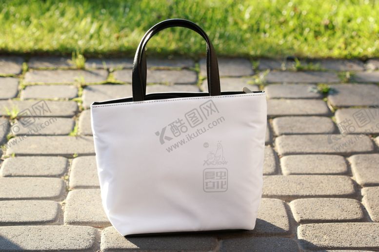 编号：70851809280223254419【酷图网】源文件下载-手提袋样机