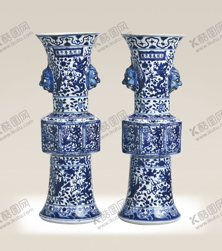 编号：32527707041931054312【酷图网】源文件下载-青花龙纹铺首花菰