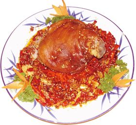 香辣肘子