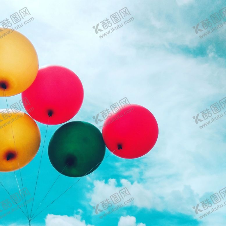 编号：64466406290337415708【酷图网】源文件下载-蓝天白云气球