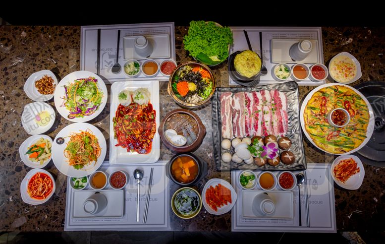 编号：74730509251832576199【酷图网】源文件下载-韩国烤肉美食传统美食餐饮