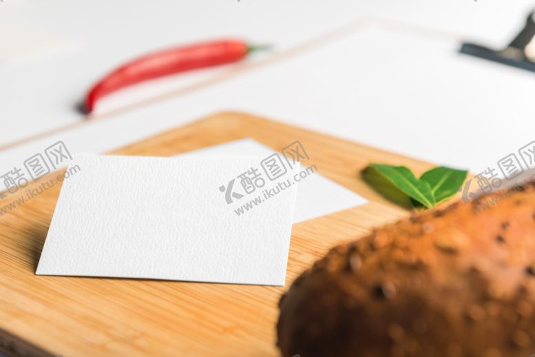 编号：32122605050552271319【酷图网】源文件下载-纸张样机