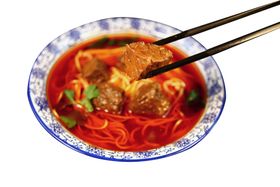 牛肉面汤条美食