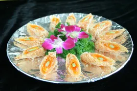 黄金海鲜卷