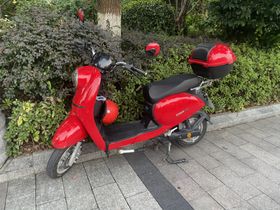 电瓶车