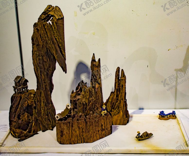 编号：73023509300708059621【酷图网】源文件下载-根雕山里人家