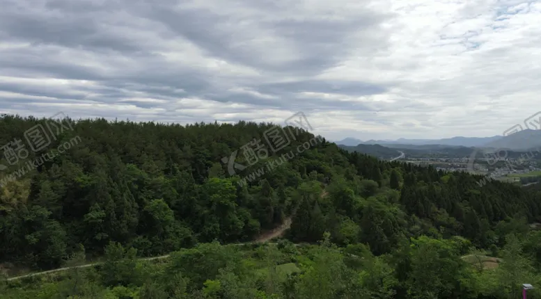 编号：52617806261112087632【酷图网】源文件下载-山风景自然田园民居蓝