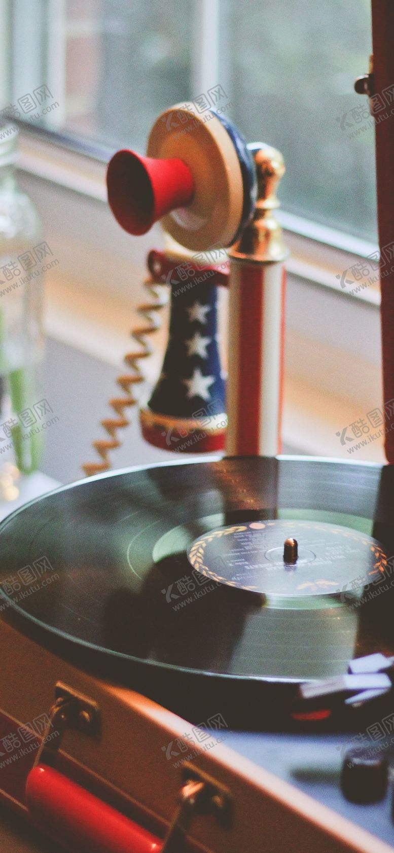 编号：71002509260222231439【酷图网】源文件下载-手机壁纸