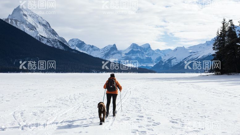 编号：51269402070349069594【酷图网】源文件下载-连绵的雪山