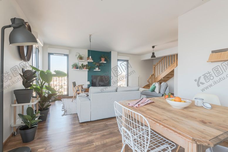 编号：13291609140244285235【酷图网】源文件下载-餐桌