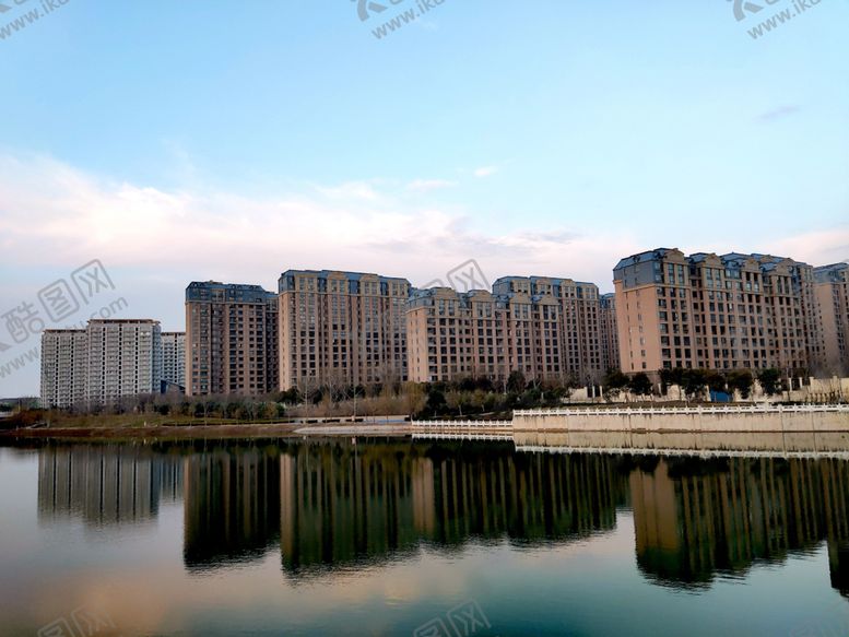 编号：99032307041125085841【酷图网】源文件下载-河畔别苑