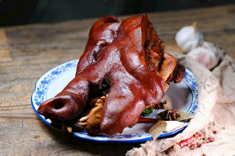 编号：29454606272205147475【酷图网】源文件下载-酱香焖卤猪头肉