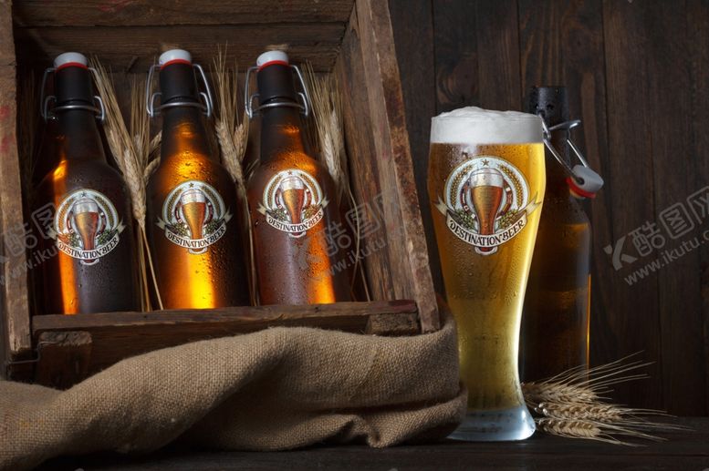 编号：74198509200104151863【酷图网】源文件下载-啤酒瓶样机