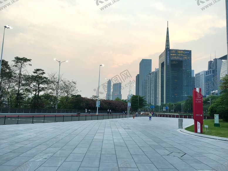 编号：34909012292006043368【酷图网】源文件下载-花城广场风景