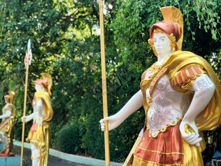 编号：38753607080903251648【酷图网】源文件下载-泰国芭提雅富贵黄金屋雕塑