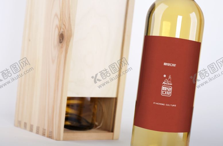 编号：67918709100115051820【酷图网】源文件下载-红酒样机