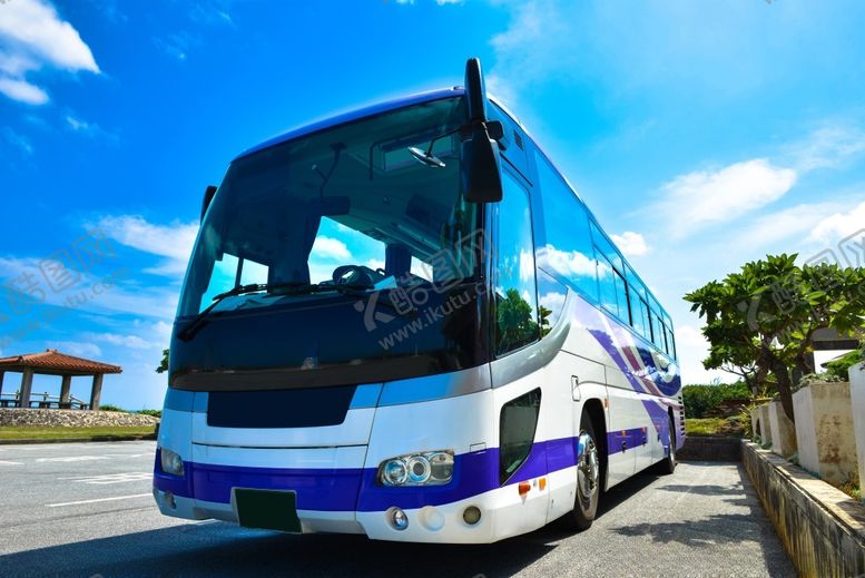 编号：66656611151922142476【酷图网】源文件下载-大巴车