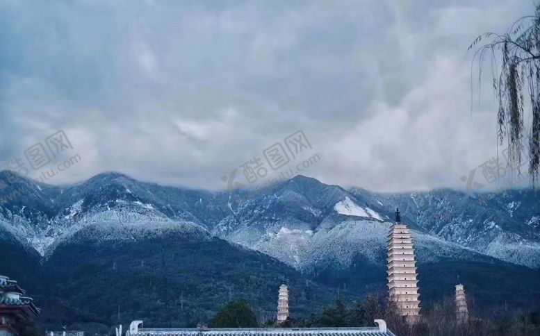 编号：74805209292004041069【酷图网】源文件下载-苍山雪景