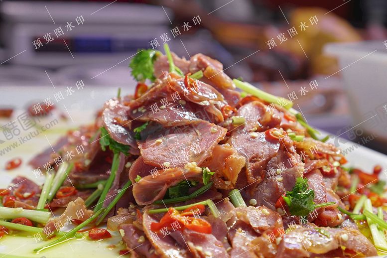 编号：85763109141555422501【酷图网】源文件下载-凉拌牛肉香菜拌牛健五香酱肉