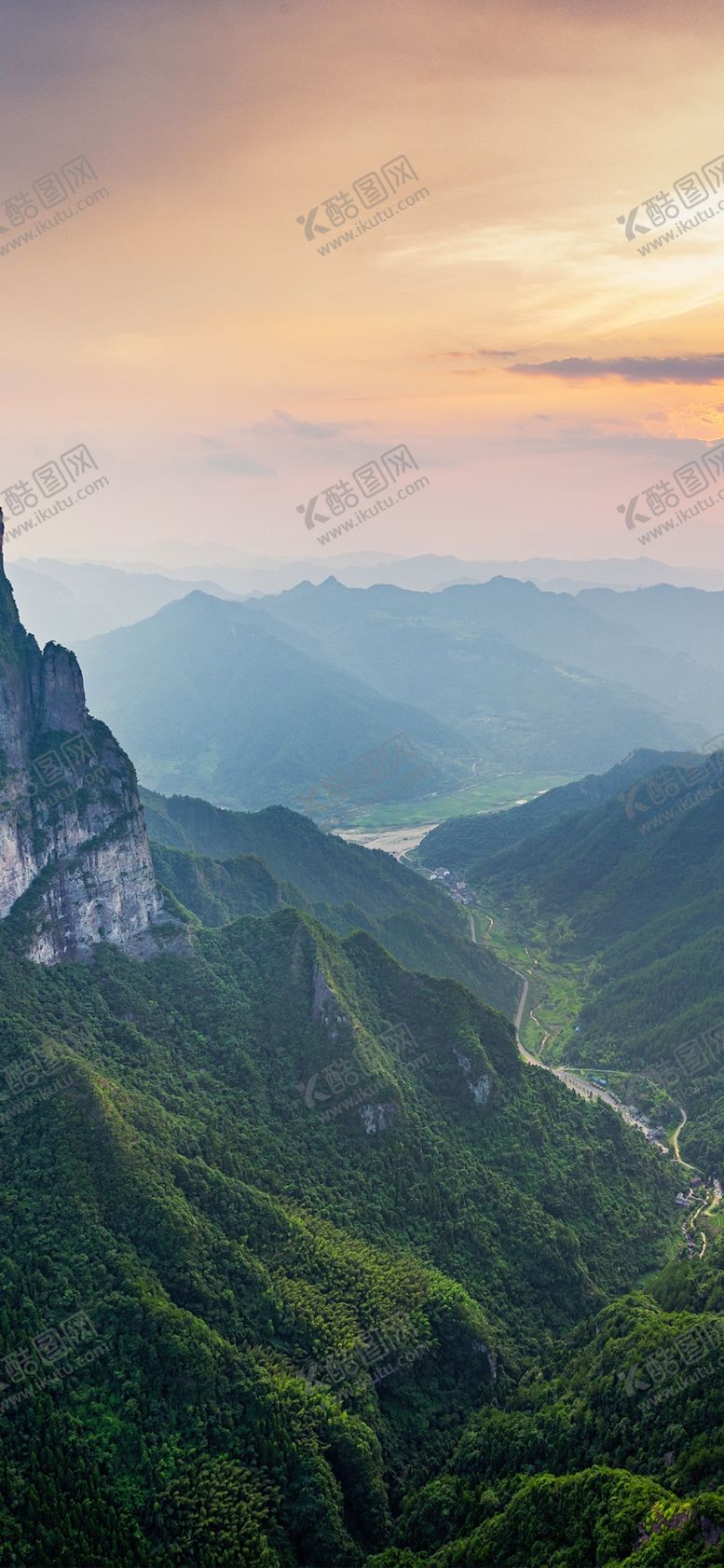 编号：70088809240710524028【酷图网】源文件下载-手机壁纸