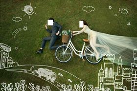 婚纱照写真草地绘画粉笔