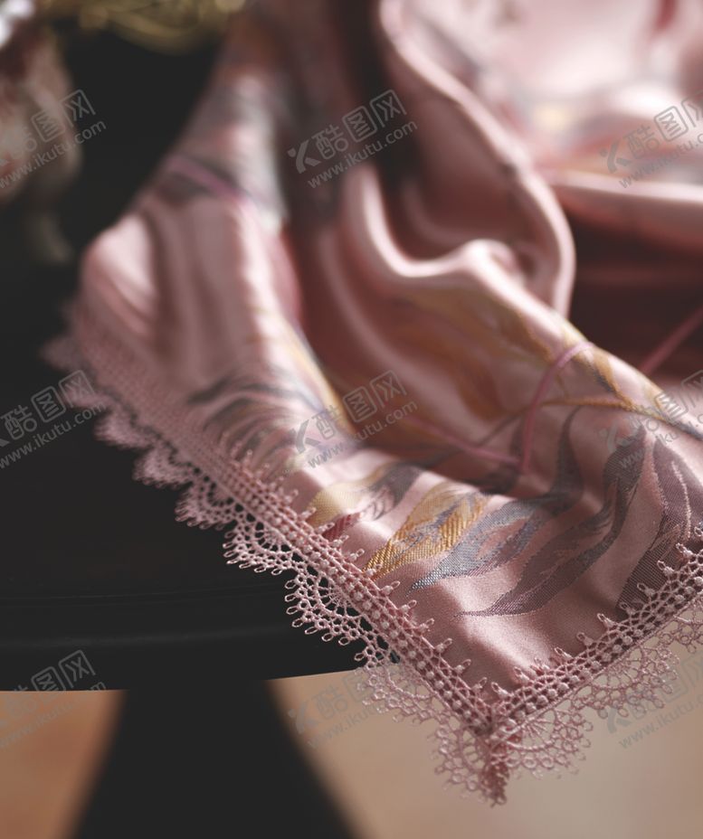 编号：62987810310828254140【酷图网】源文件下载-香粉枕套