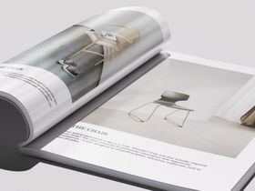 翻开的精装杂志图册展示样机