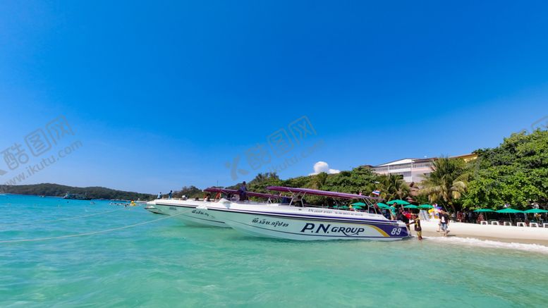 编号：56122909162302196423【酷图网】源文件下载-海边的快艇