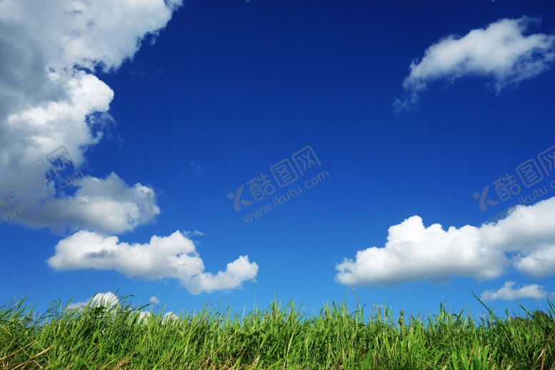 编号：86181810250615489746【酷图网】源文件下载-蓝天白云草坪