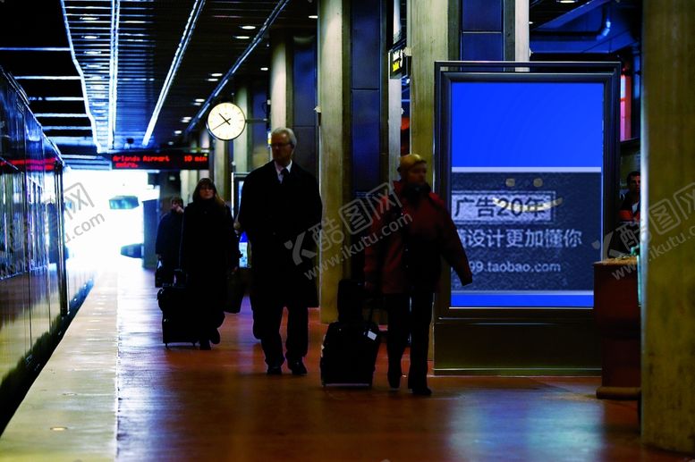 编号：16687609291236105698【酷图网】源文件下载-灯箱样机