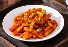 炒年糕摄影图