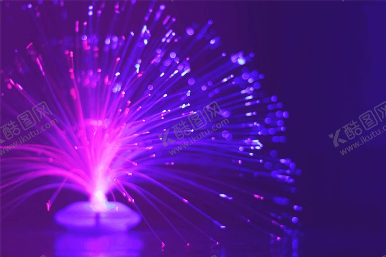 编号：22601809212230161752【酷图网】源文件下载-紫色灯光