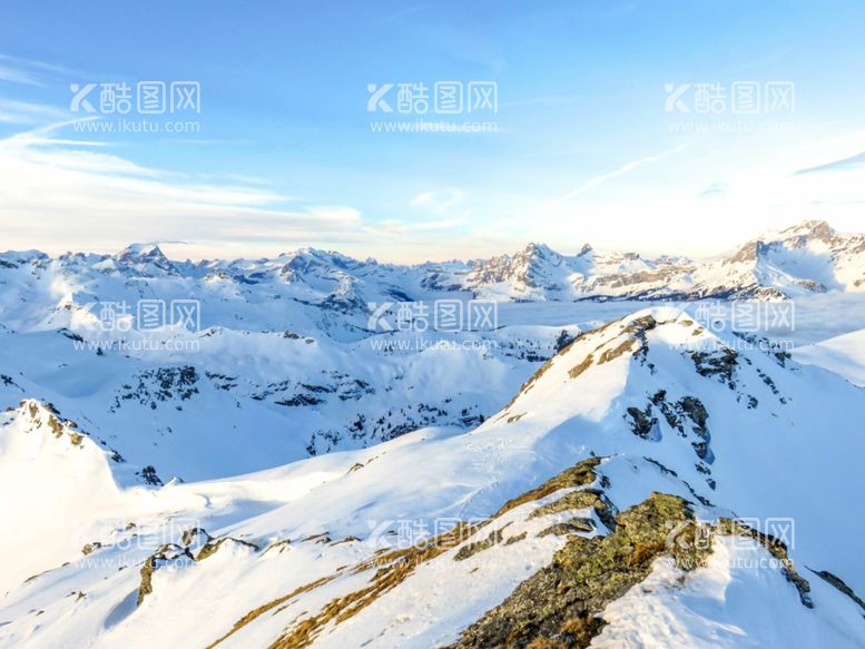 编号：41176812021602175663【酷图网】源文件下载-雪山