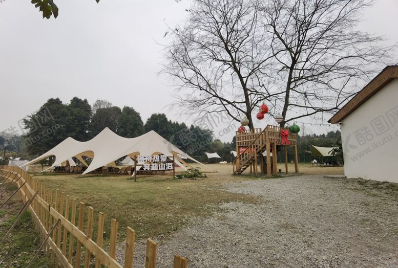 编号：78413410151524558094【酷图网】源文件下载-露营基地