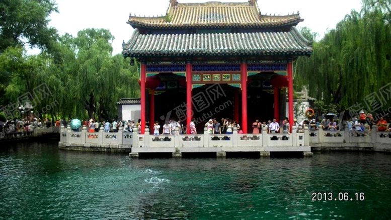 编号：46759806301038125193【酷图网】源文件下载-趵突泉