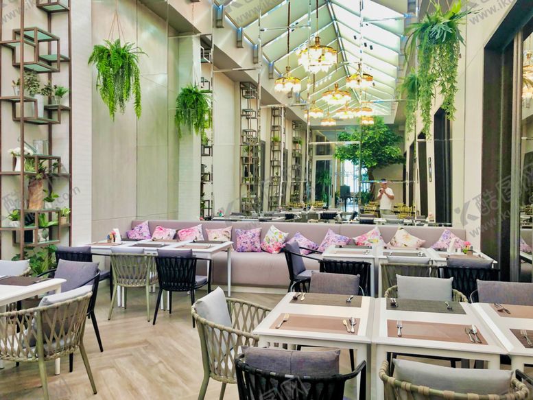 编号：54219609151114125739【酷图网】源文件下载-自助餐厅