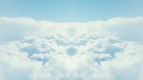 天空高清蓝高山自然蓝白云