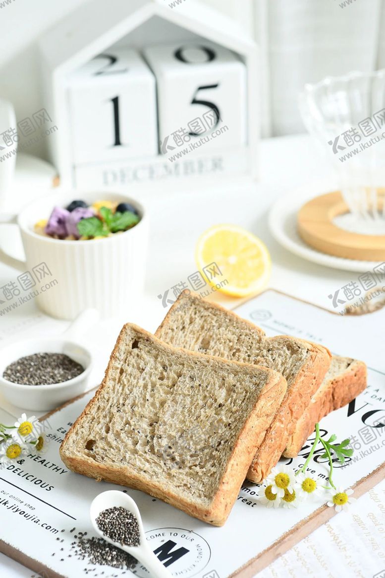 编号：26162211151728133121【酷图网】源文件下载-营养健康的吐司面包片